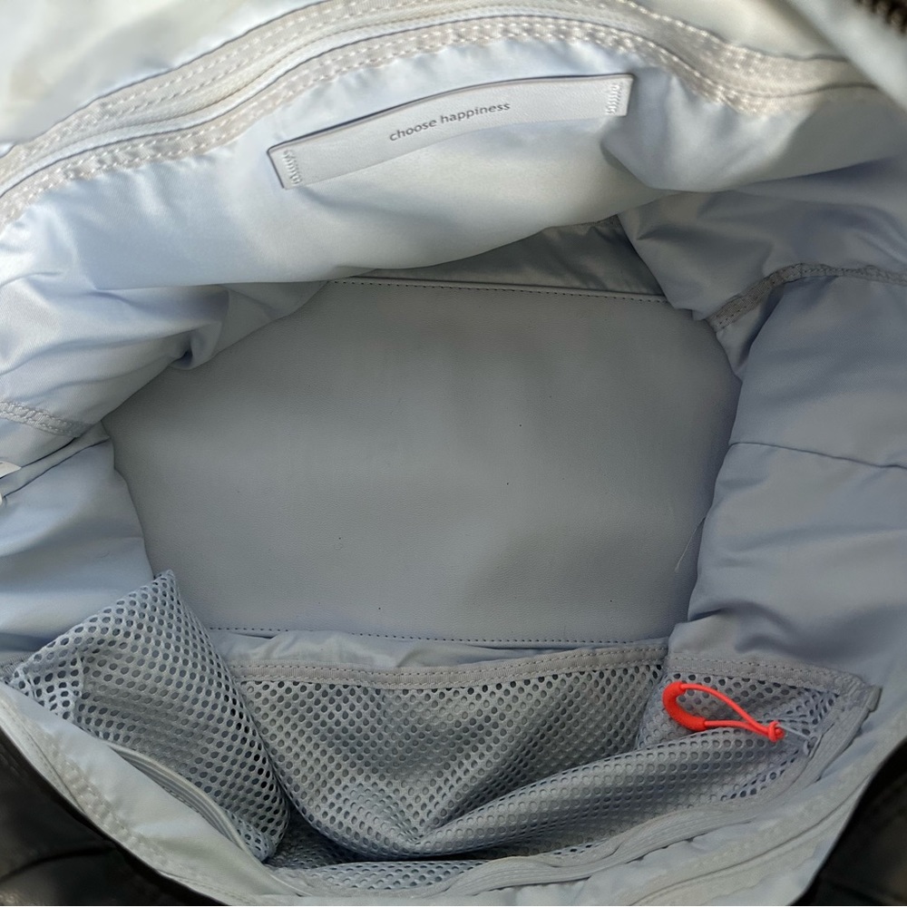 Lululemon tote - Picture 4 of 6